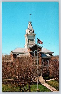 Franklin Kentucky~Simpson County Courthouse~Clock~USA Flag~Victorian~1950s PC