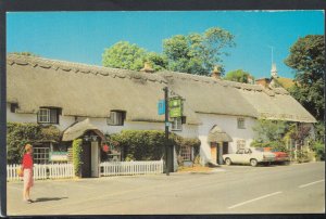 Dorset Postcard - The Castle Inn, Lulworth   T5709