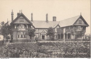Port Sunlight, Wirral Peninsula, Merseyside, England., 1910s ; The Bridge Inn