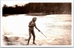 VINTAGE POSTCARD INDIAN SPEARING FISH ON THE KLAMATH RIVER REAL PHOTO RARE SCENE