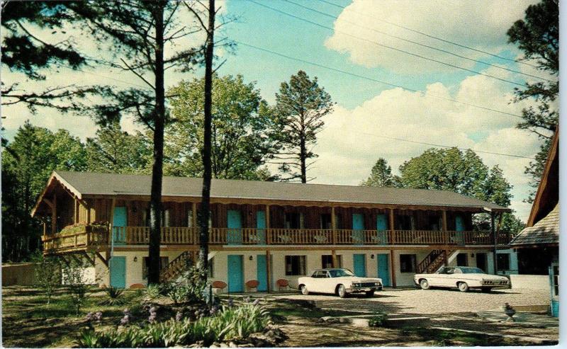 EUREKA SPRINGS, AR Arkansas   SWISS VILLAGE MOTEL 1971 Cars Roadside   Postcard 