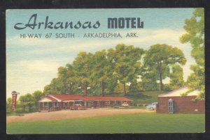 ARKADELPHIA ARKANSAS MOTEL OLD CARS VINTAGE LINEN ADVERTISING POSTCARD