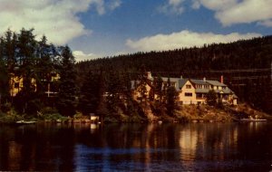 Canada - Quebec, Laurentian Park. Hotel Relais