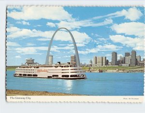 Postcard The Gateway City St. Louis Missouri USA