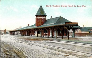 North Western Depot, Fond du Lac WI Vintage Postcard F80