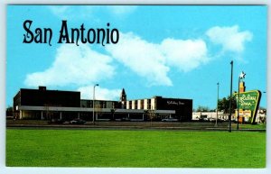 SAN ANTONIO, Texas TX ~ Roadside HOLIDAY INN Downtown c1960s-70s  Postcard