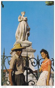 MARTINIQUE, PU-1973; Empress Josephine's Statue, Couple Enjoying The View