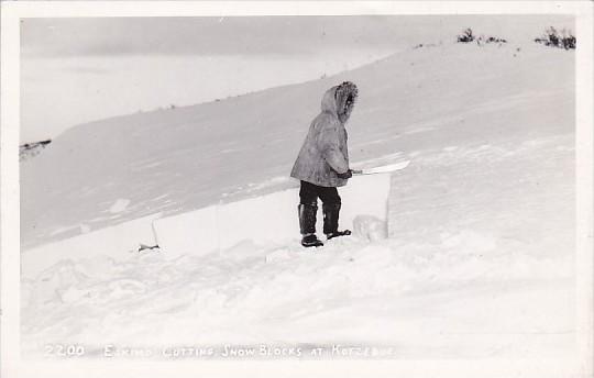 Alaska Kotzbue Eskimo Cutting Snow Blocks Real Photo