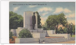 Statue of Lincoln at the State Capitol,  Springfield,  Illinois,  30-40s