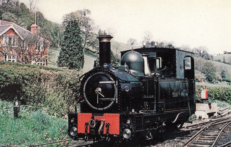 The Earl Welsh Train at Llanfair Welshpool & Railway Station Postcard