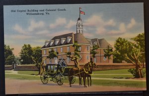 Williamsburg, VA - Old Capitol Building and Colonial Coach