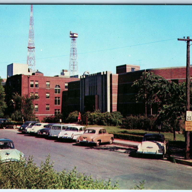 c1950s Des Moines, IA Raymond Blank Memorial Children Hospital Roadside Car A308