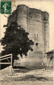 CPA HOUDAN Vieux Donjon avant fait partie du Chateau des ancines Comt (102685)