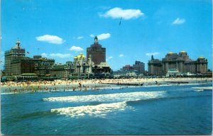 Postcard NJ Atlantic City - Skyline