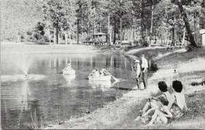 Squamish BC Paradise Valley Resort Little Fountain Lake Unused Postcard G35