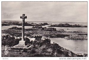 RP; ILE DE BREHAT, La Croix de Modez et Rocherrs du Birlot, Cotes d'Armor, Fr...