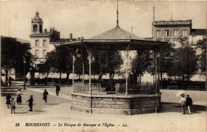 CPA ROCHEFORT - Le Kiosque de Musique et l'Église (976158)