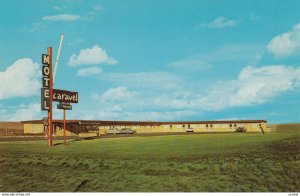 SWIFT CURRENT, Saskatchewan, Canada, 50-60s; Caravel Motel, Classic Cars