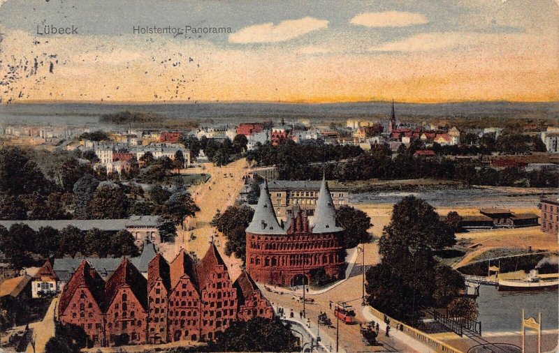 L011 Germany 1910 Luebeck Holstentor Panorama Tram vintage postcard