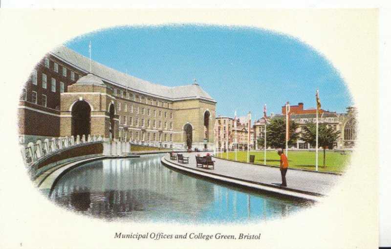 Bristol Postcard - Municipal Offices and College Green - Ref 2779A