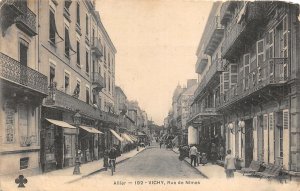 br107459 allier vichy rue de nimes france