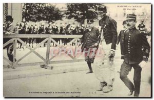 Old Postcard Army WALK & # 39armee May 29, 1904 L & # 39arrivee winner at the...