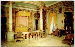 Mrs. Louise Vanderbilt's bedroom, Vanderbilt Mansion National Historic Site - NY