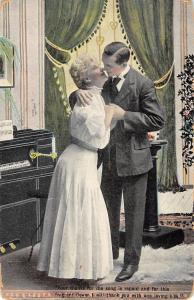 Loving Kiss Romance 1908 Greeting Postcard Valentine's Day