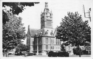 BR39063 Merville le hotel de ville france