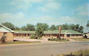 (East) COLBY, KS Kansas  OFF HI-WAY MOTEL Thomas County  c1950's Chrome Postcard