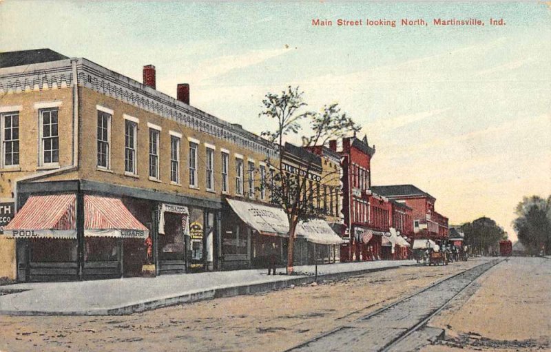 Martinsville Indiana Main Street Looking North Vintage Postcard AA8381