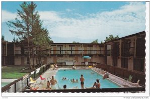 NIAGARA FALLS, Ontario, Canada; Cairn - Croft Motor Hotel, Swimming Pool, PU-...