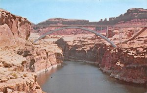 Dirty Devil River Bridge Utah, USA 