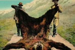 Bear Hunters With Giant Kodiak Skin Kodiak Island Alaska Vintage Postcard P79 