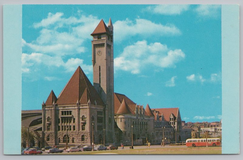 Train Station~St Louis MO~Union RR Station~Romanesque Style w/Clock Tower~Vtg PC