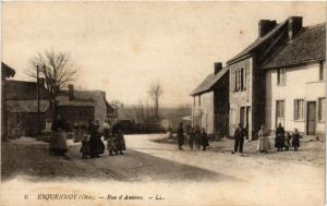 CPA ESQUENNOY - Rue d'Amiens (259834)