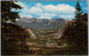 Banff Springs Hotel & Fairholme Range Postcard Canadian Rockies Alberta H83