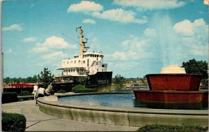 Michigan Sault Ste Marie Fountain In Government Park