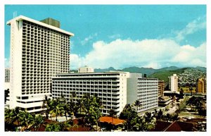 Postcard HOTEL SCENE Waikiki Hawaii HI AT0285