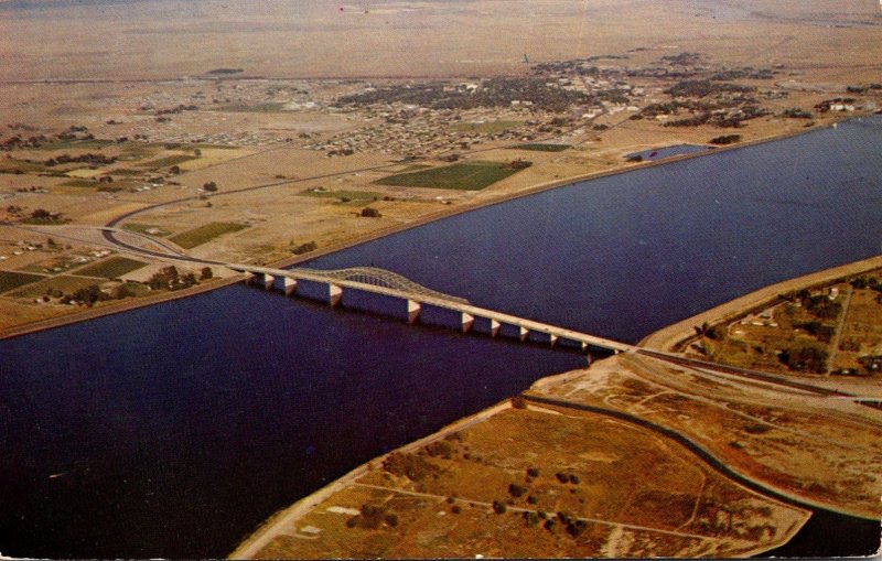 Washington Pasco-Kennewick Bridge Spanning The Columbia River