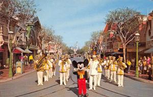 Anaheim California view of Mickey Mouse Disneyland Band vintage pc Y11450 