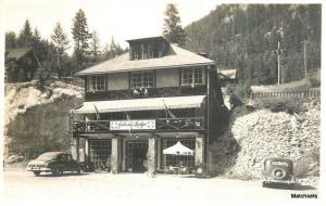 Automobiles CANADA RPPC Gateway Lodge postcard 7148