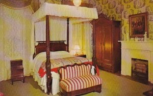 Twin Oaks Bedroom Natchez Mississippi