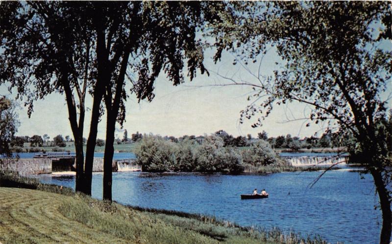 SMITH FALLS ONTARIO CANADA SPILLWAY AT RIDEAU CANAL LOCK POSTCARD 1968