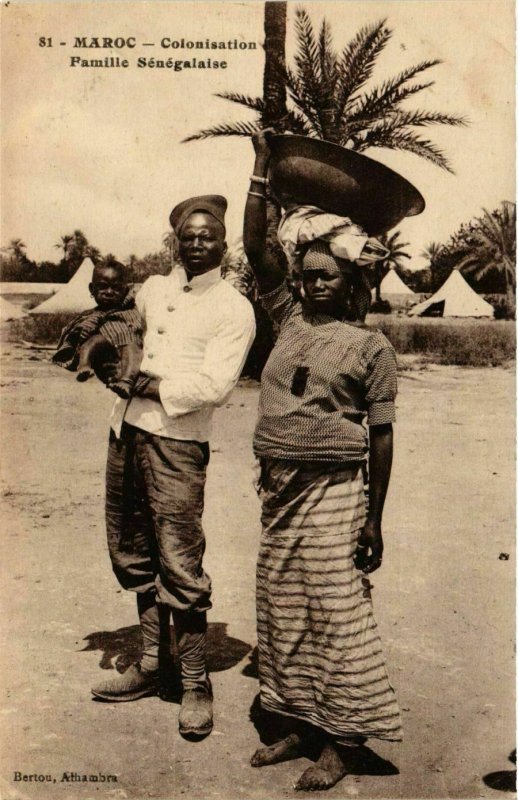 CPA AK Famille Senegalaise MAROC (825191)