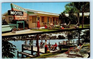 CLEARWATER BEACH, Florida FL ~ Roadside VIKING APARTMENT MOTEL c1950s   Postcard