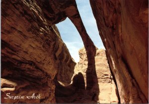 Postcard Arches National Park - Surprise Arch in the Fiery Furnace