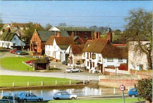 Finchingfield, Essex County England THE FOX ON THE GREEN INN HOTEL 4X6 Postcard