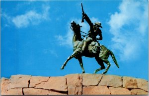 Postcard WY Cody  Buffalo Bill Statue