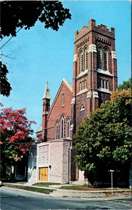 Postcard Ontario Trenton King Street United Church Photo Len Leiffer 1960s K74